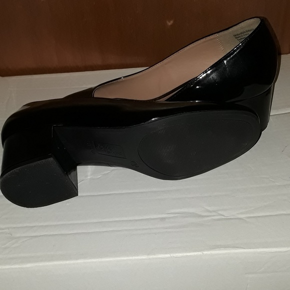 Shoes - Picture 3 of 3